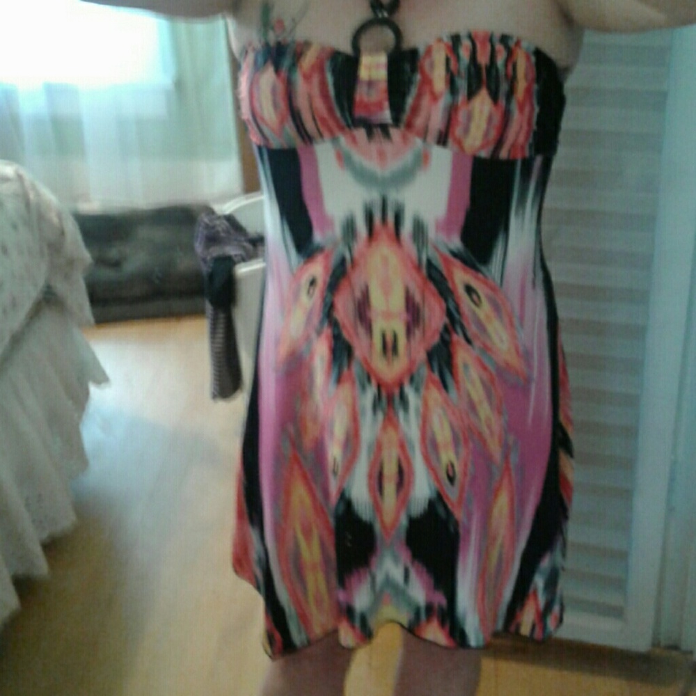 Dress - Picture 7 of 8